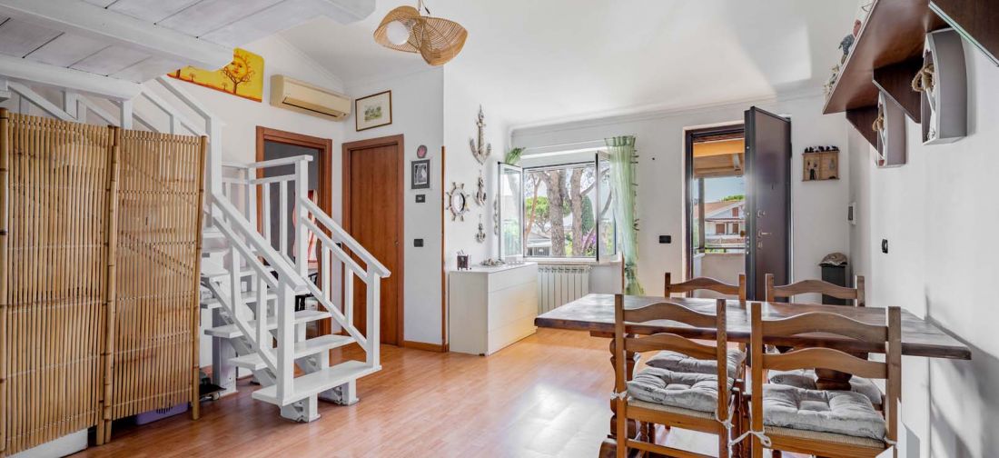 CERVETERI - ZONA TYRSENIA - BILOCALE SOPPALCATO CON AMPIO TERRAZZO