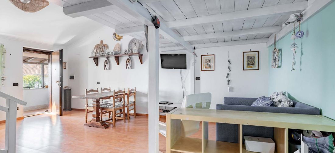 CERVETERI - ZONA TYRSENIA - BILOCALE SOPPALCATO CON AMPIO TERRAZZO