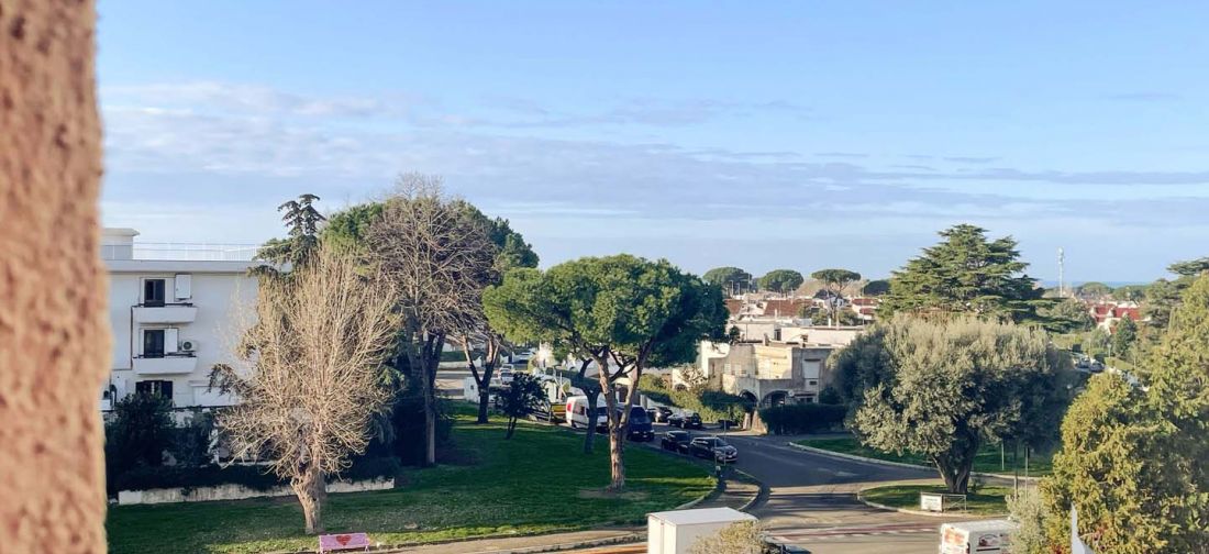 CERENOVA CENTRALISSIMO MONOLOCALE RISTRUTTURATO CON ASCENSORE