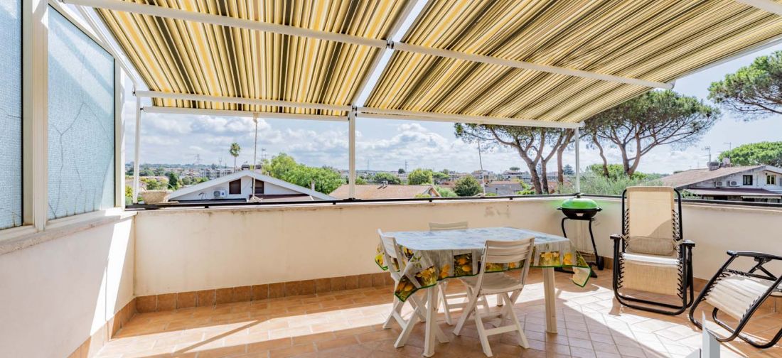 CERVETERI - ZONA TYRSENIA - BILOCALE SOPPALCATO CON AMPIO TERRAZZO