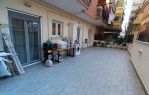 LADISPOLI - TRILOCALE PIANO TERRA RISTRUTTURATO A 100M DAL MARE